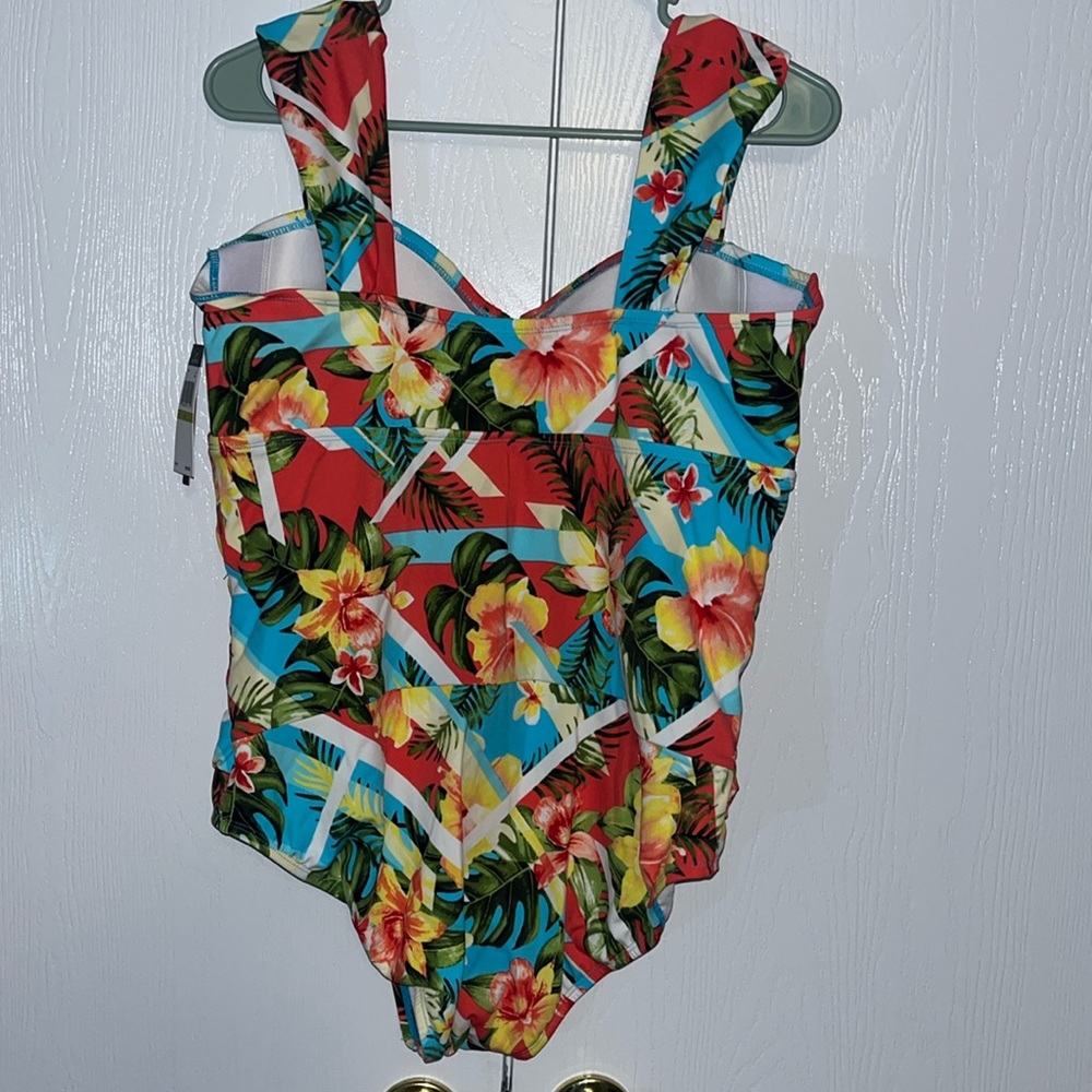 Jantzen Tropical Print One Piece Swimsuit - Picture 2 of 9
